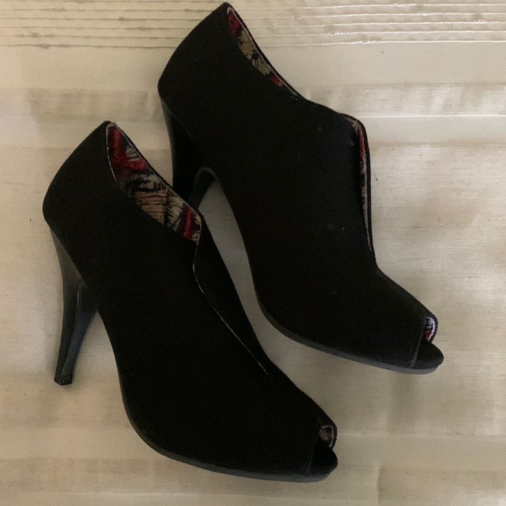 Christian Siriano Booties